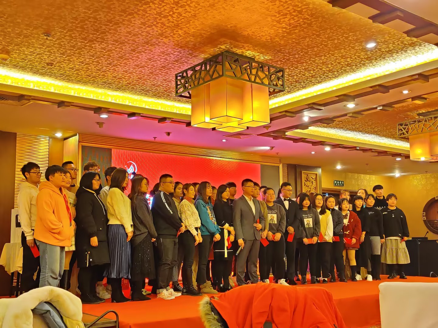 山东巅峰团队合影